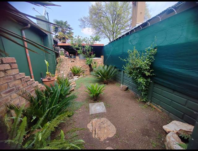 3 BEDROOM FREESTANDING FOR SALE IN BOKSBURG CENTRAL